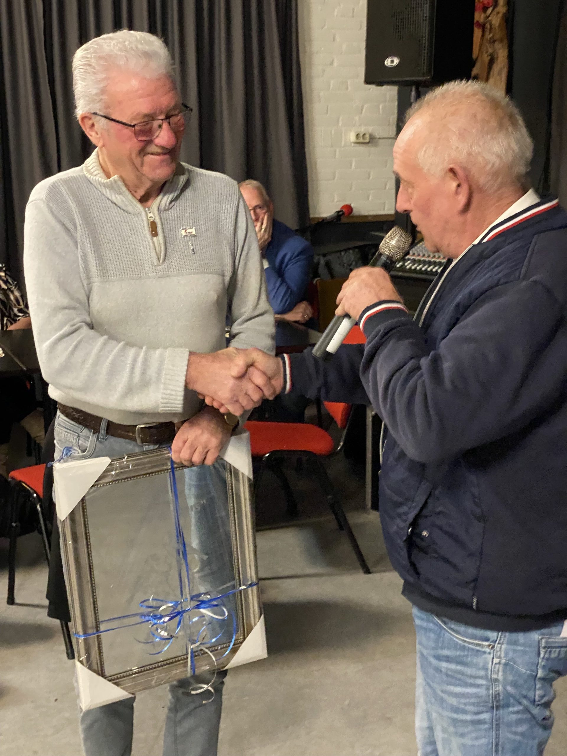 J Veenstra, Triemen, kado tevens voor 40 jarig lidmaatschap van de Woudzangers
